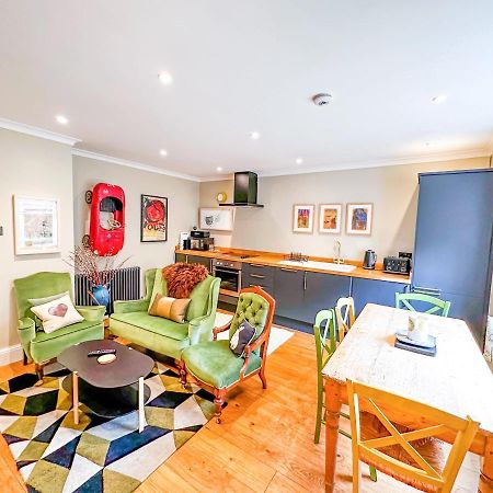 Unique 2 Bed In The Heart Of Bath With Parkingアパートメント エクステリア 写真