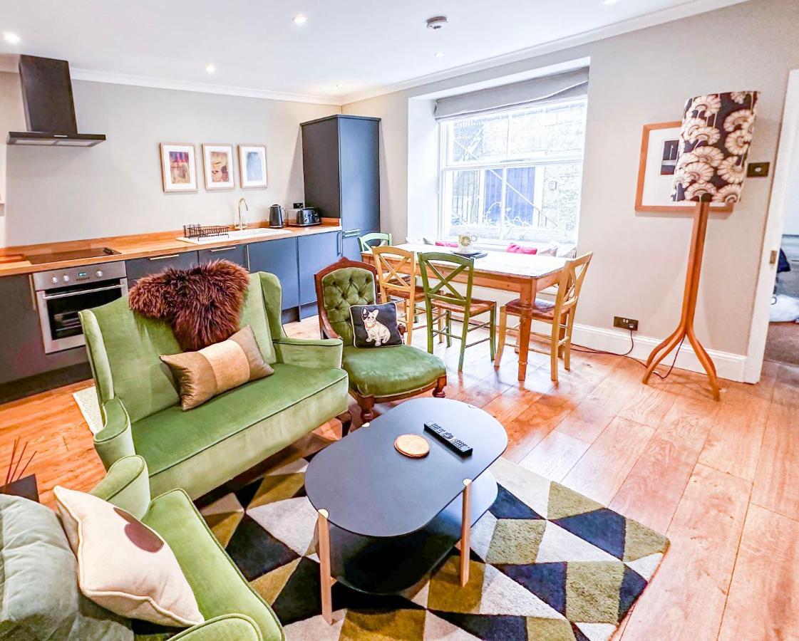 Unique 2 Bed In The Heart Of Bath With Parkingアパートメント エクステリア 写真