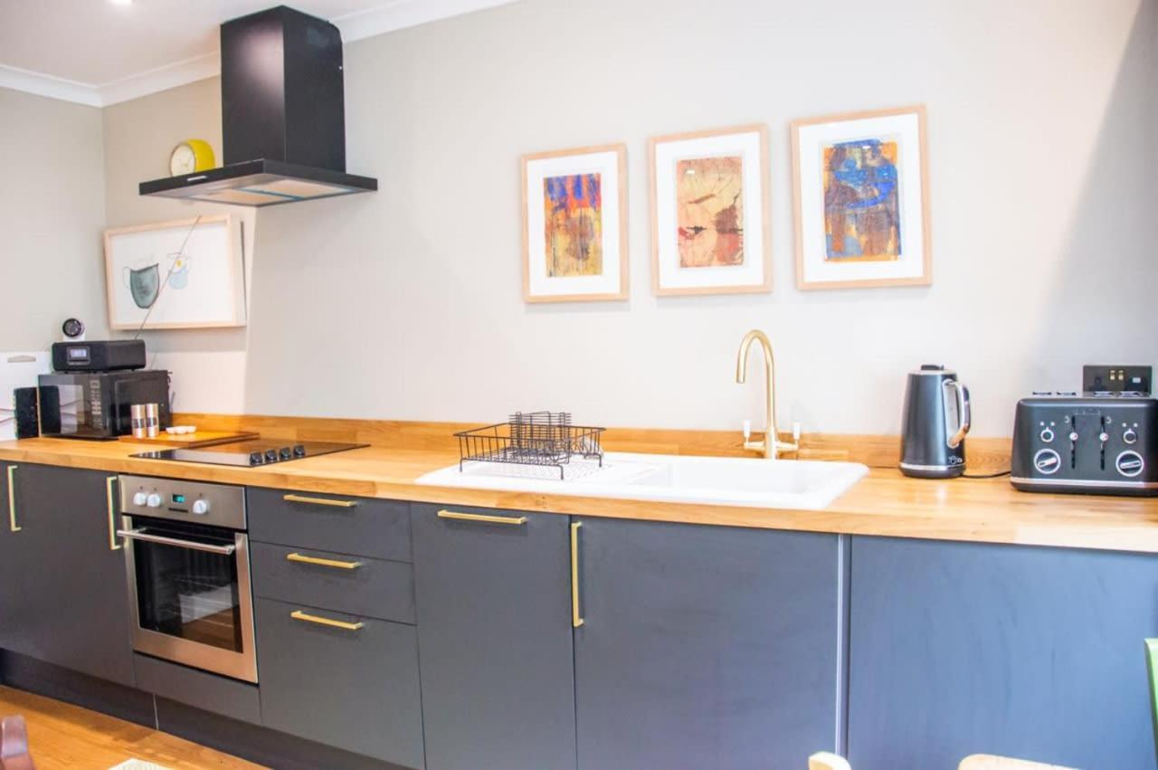 Unique 2 Bed In The Heart Of Bath With Parkingアパートメント エクステリア 写真
