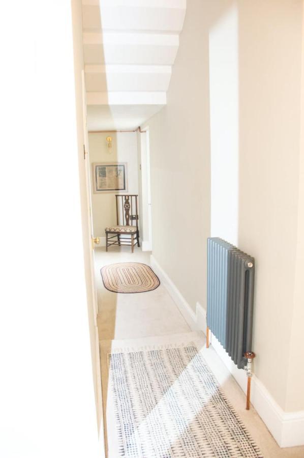 Unique 2 Bed In The Heart Of Bath With Parkingアパートメント エクステリア 写真