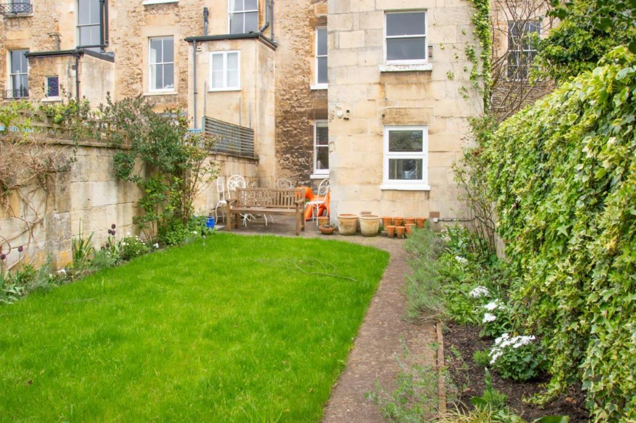 Unique 2 Bed In The Heart Of Bath With Parkingアパートメント エクステリア 写真